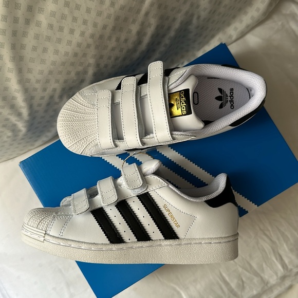 NEW Kids Youth Superstar Velcro Sneakers Shoes - Picture 11 of 16